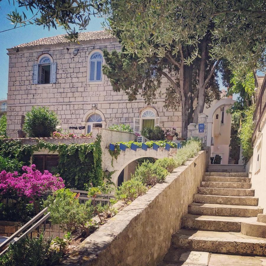 Apartments Rafaela Korcula Town Luaran gambar